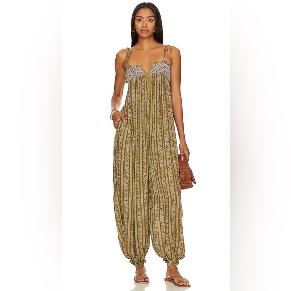 Intimately FP Rule The World Jumpsuit in Fern Combo
Free People new XS